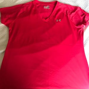 Women’s under armour workout tee